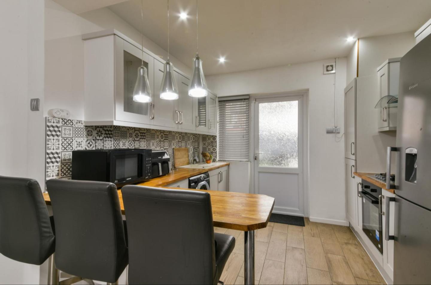 Bromley Serviced Apartments - Beckenham Place Park - London - 2 Bed House - Free Parking - 2 Beds 1 Sofabed Dış mekan fotoğraf