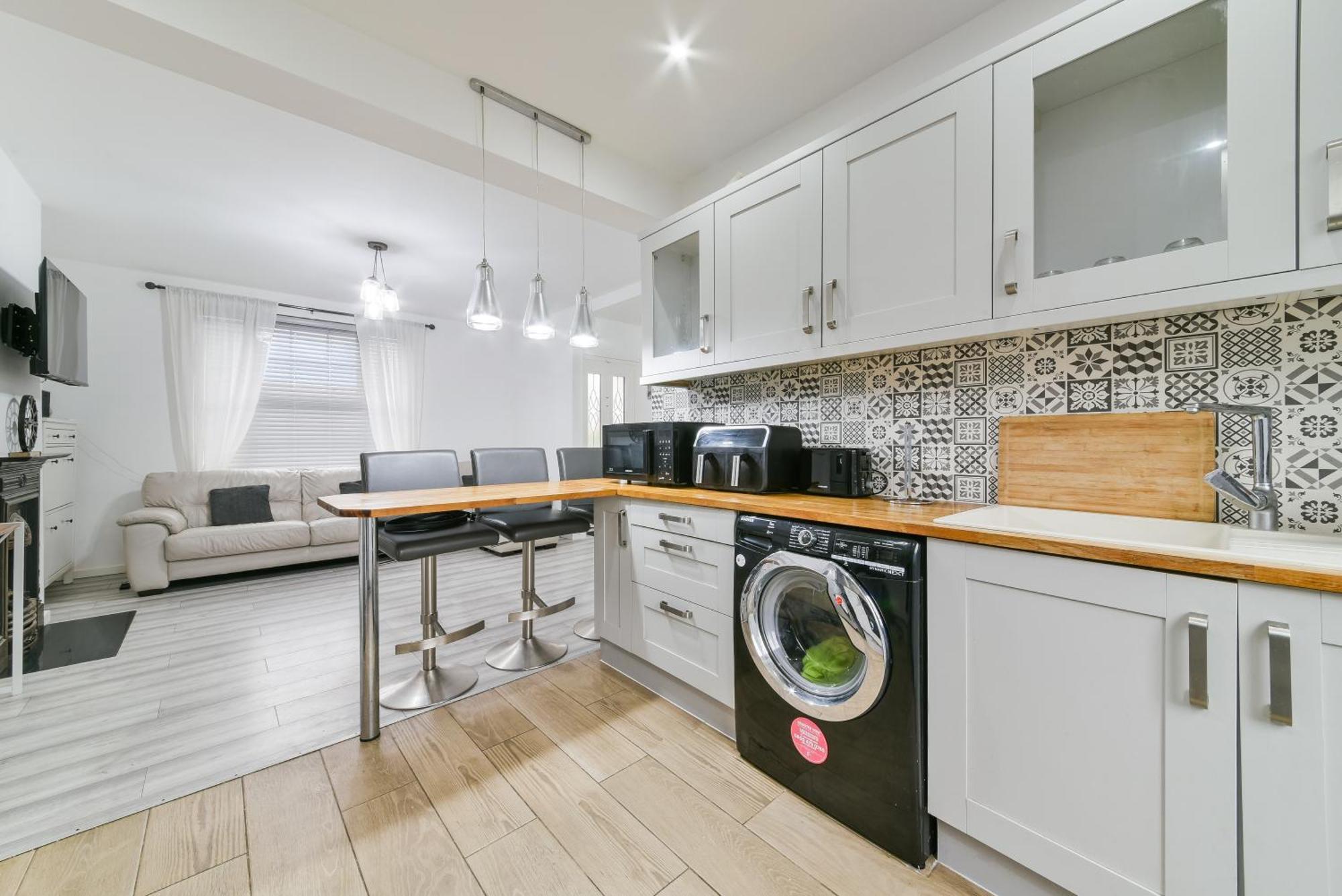 Bromley Serviced Apartments - Beckenham Place Park - London - 2 Bed House - Free Parking - 2 Beds 1 Sofabed Dış mekan fotoğraf