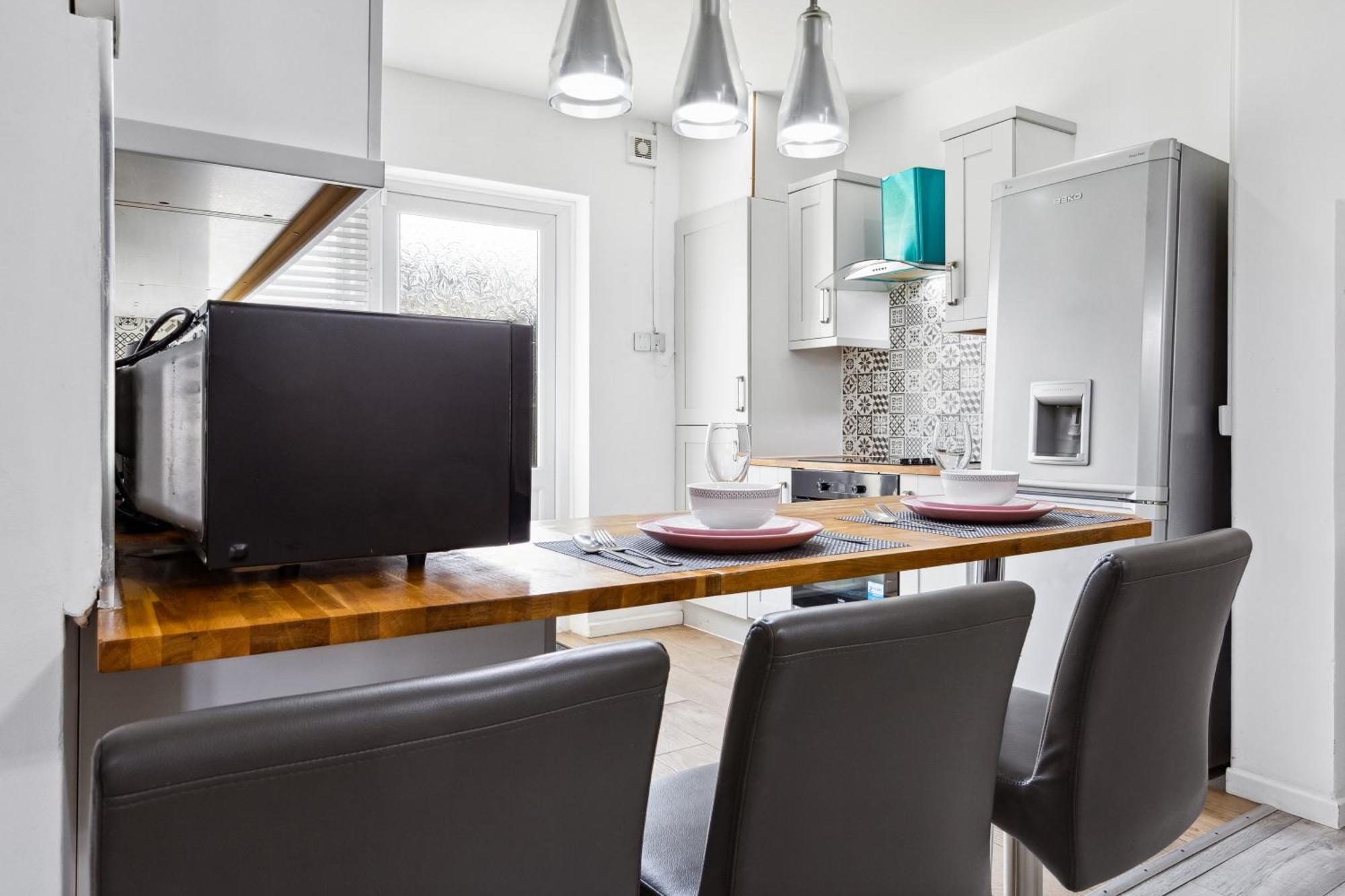 Bromley Serviced Apartments - Beckenham Place Park - London - 2 Bed House - Free Parking - 2 Beds 1 Sofabed Dış mekan fotoğraf