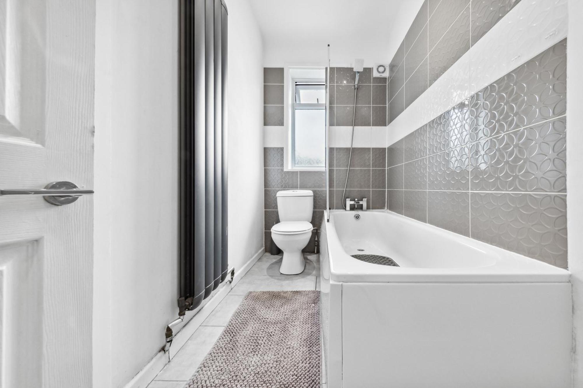 Bromley Serviced Apartments - Beckenham Place Park - London - 2 Bed House - Free Parking - 2 Beds 1 Sofabed Dış mekan fotoğraf