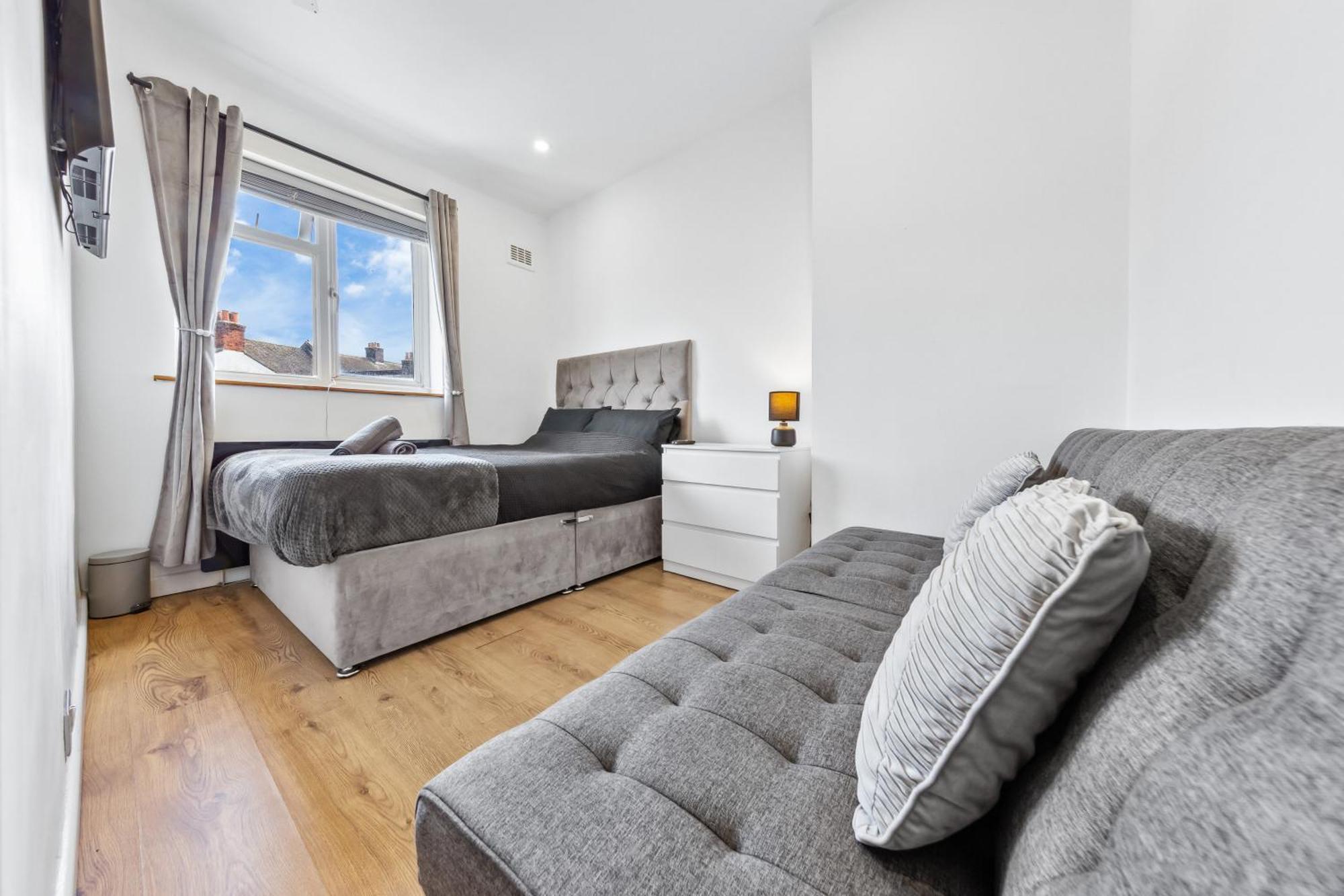 Bromley Serviced Apartments - Beckenham Place Park - London - 2 Bed House - Free Parking - 2 Beds 1 Sofabed Dış mekan fotoğraf