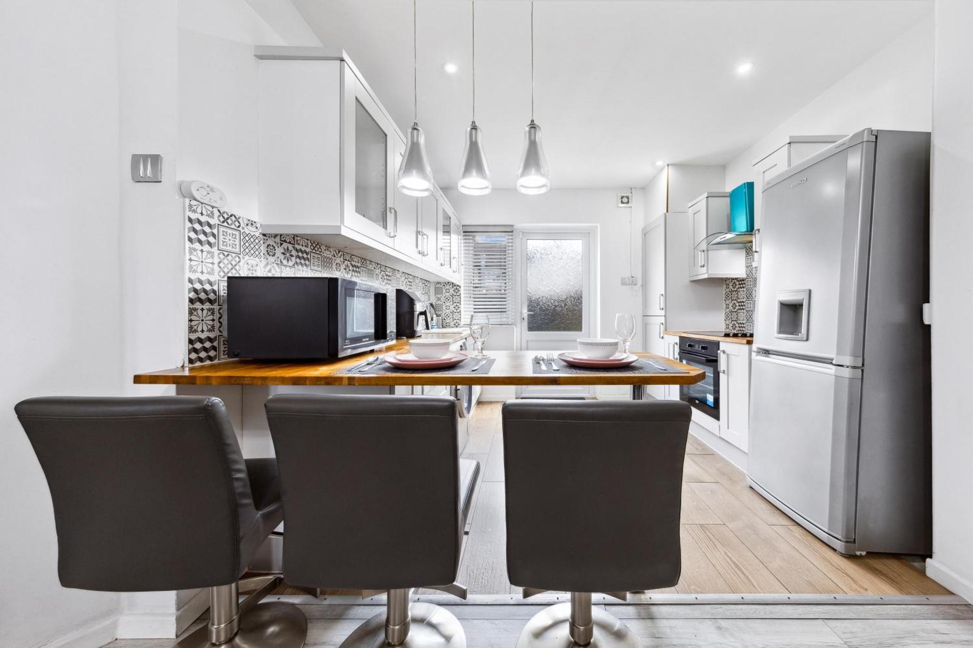 Bromley Serviced Apartments - Beckenham Place Park - London - 2 Bed House - Free Parking - 2 Beds 1 Sofabed Dış mekan fotoğraf
